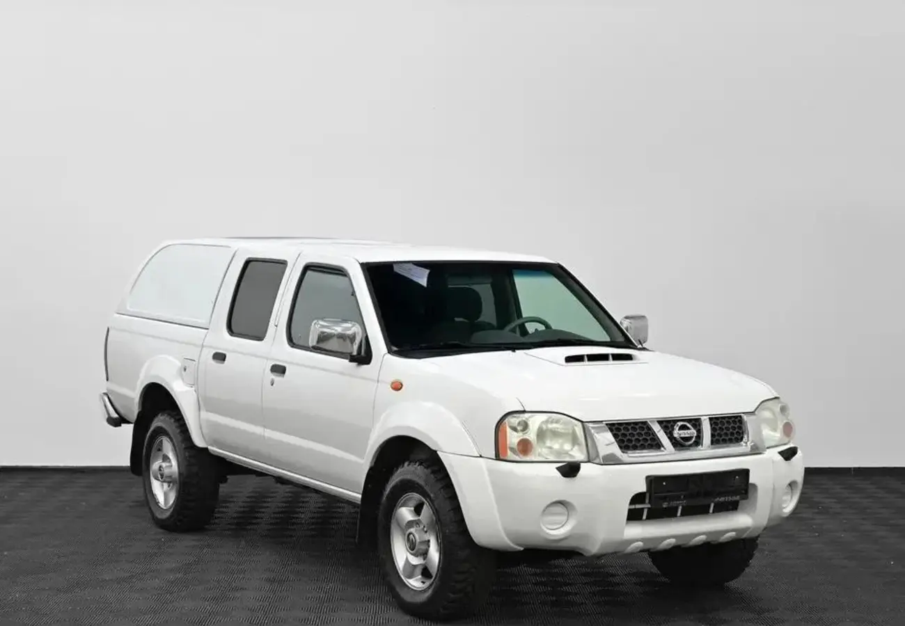 Nissan NP300
