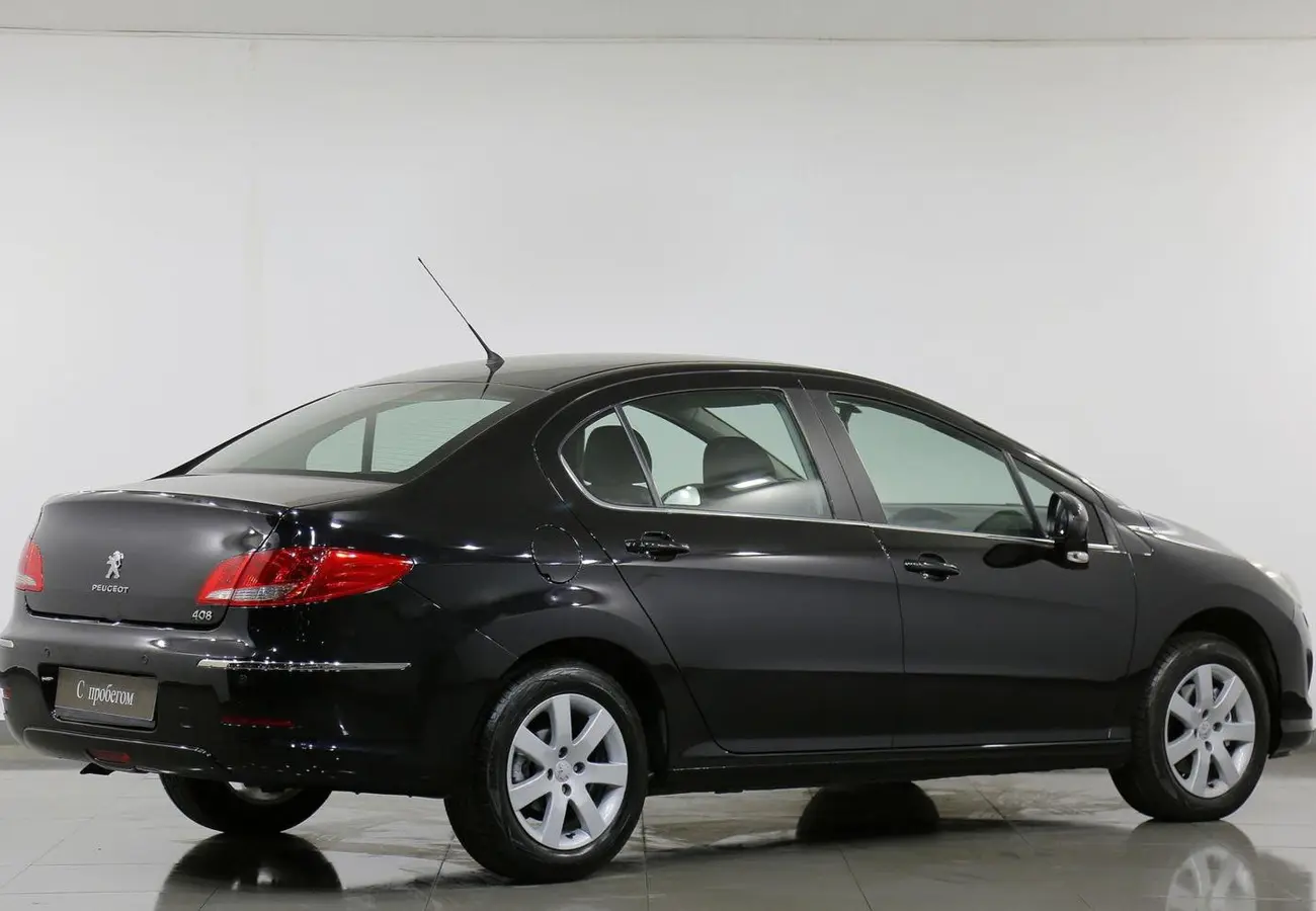 Peugeot 408