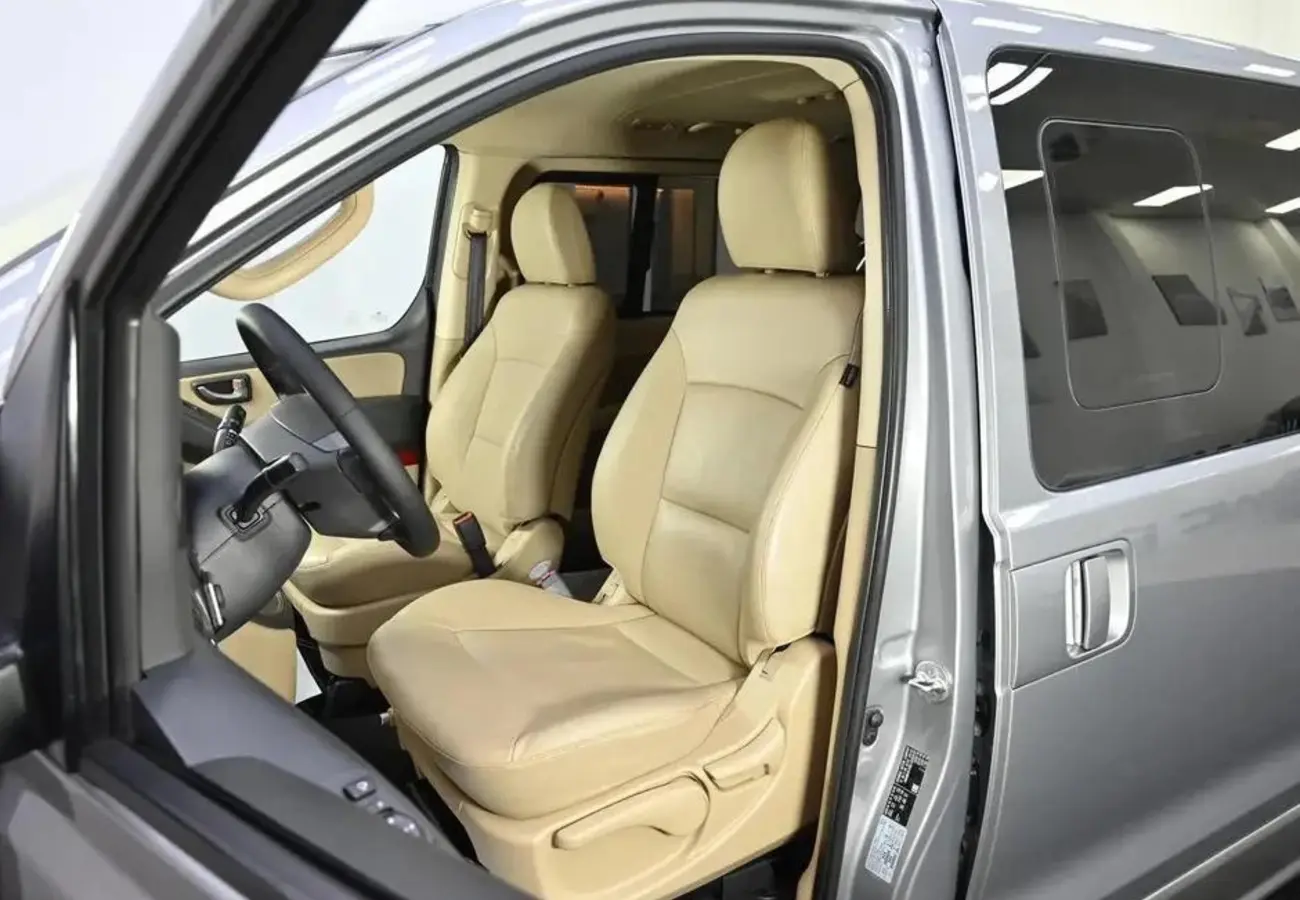 Hyundai H-1