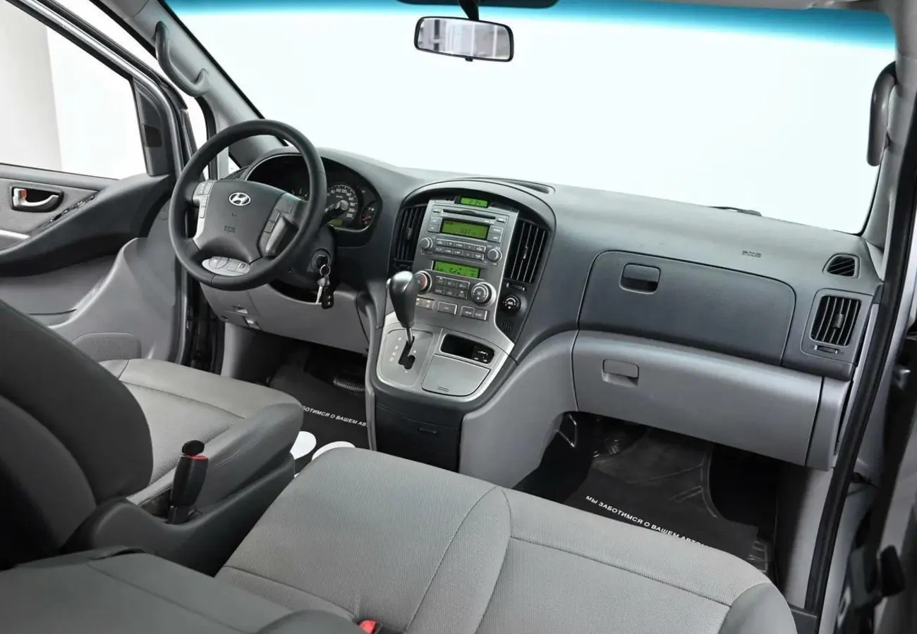 Hyundai Grand Starex