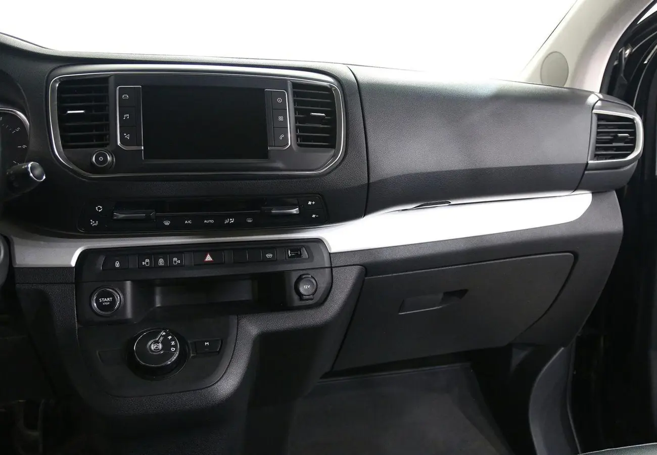 Peugeot Traveller