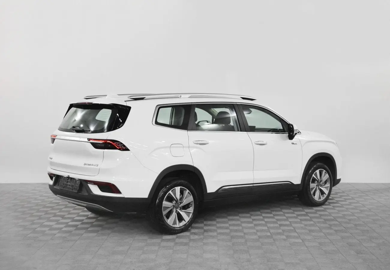 Geely Okavango