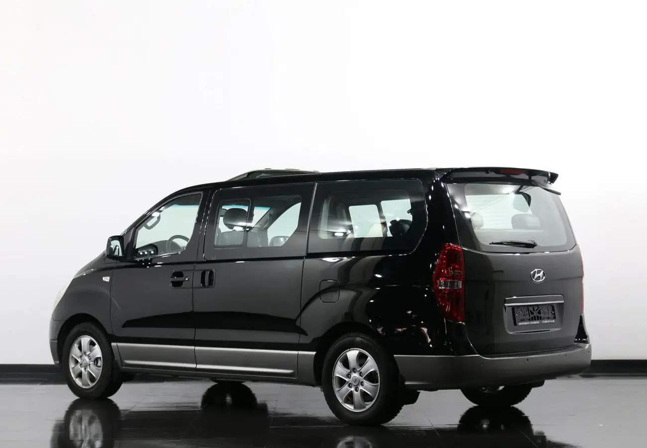 Hyundai Grand Starex