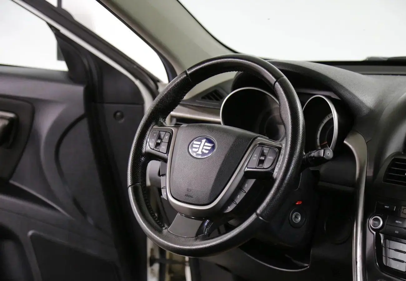 FAW Besturn X80