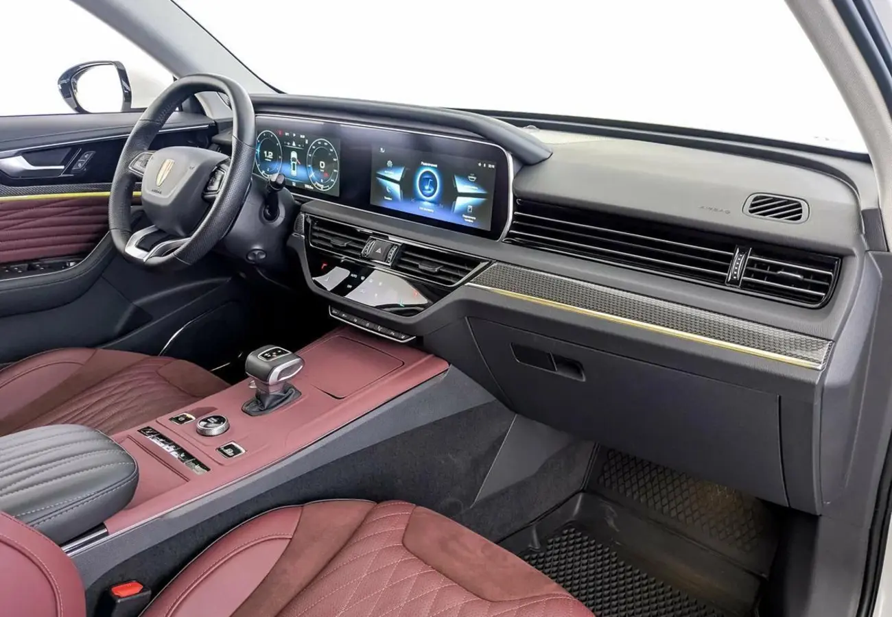 Hongqi HS5