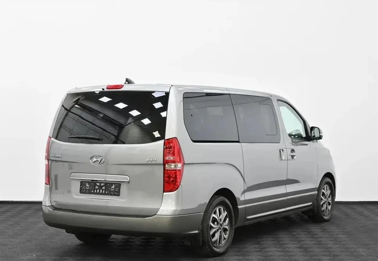 Hyundai H-1