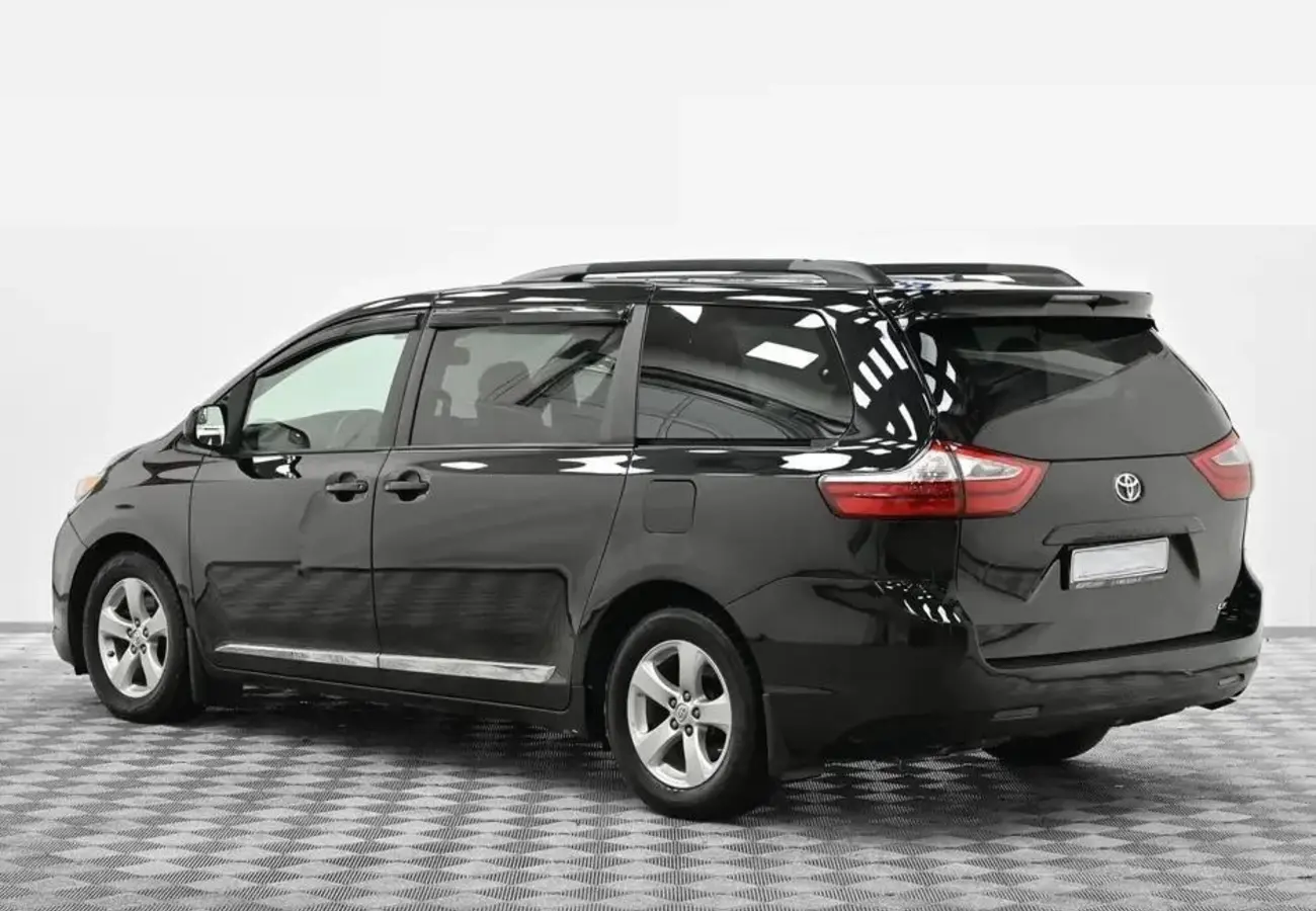 Toyota Sienna