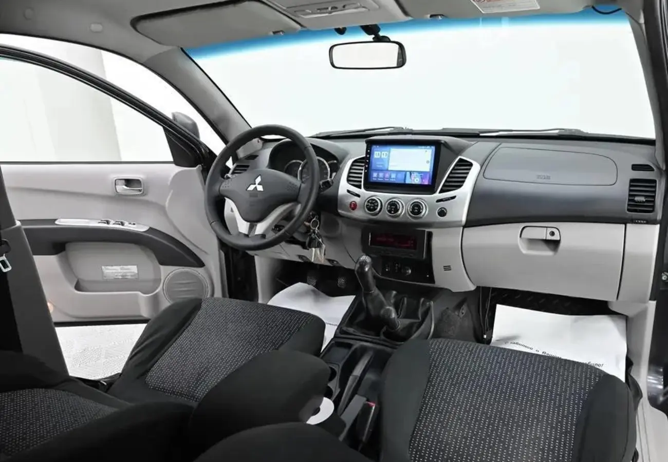 Mitsubishi L200