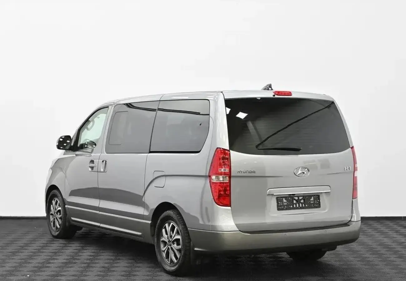 Hyundai H-1