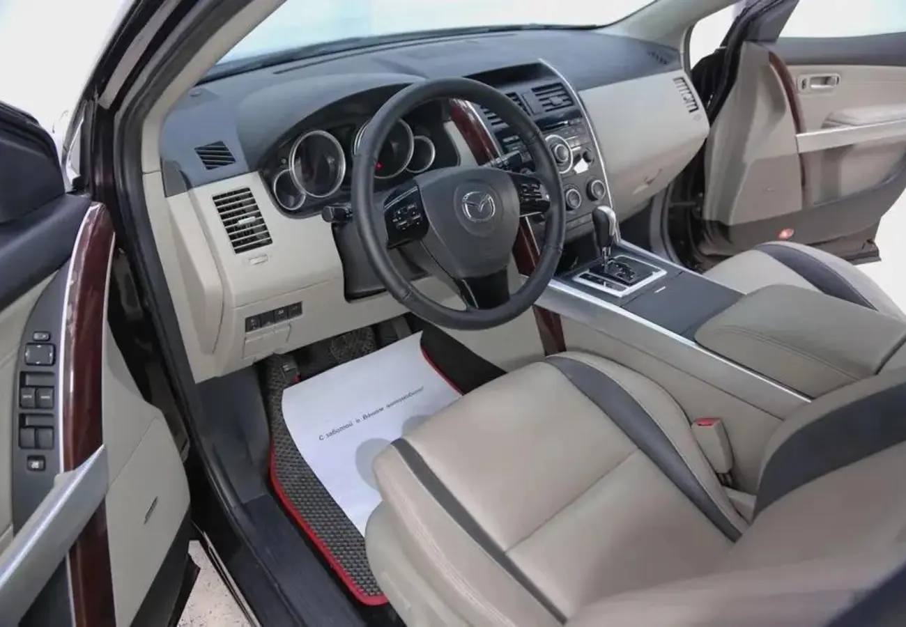 Mazda CX-9