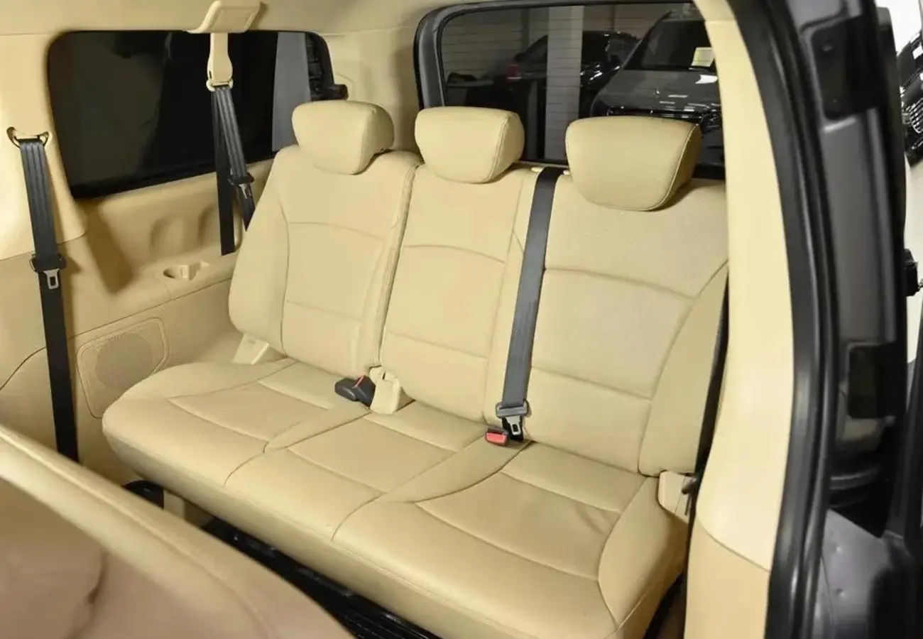 Hyundai H-1