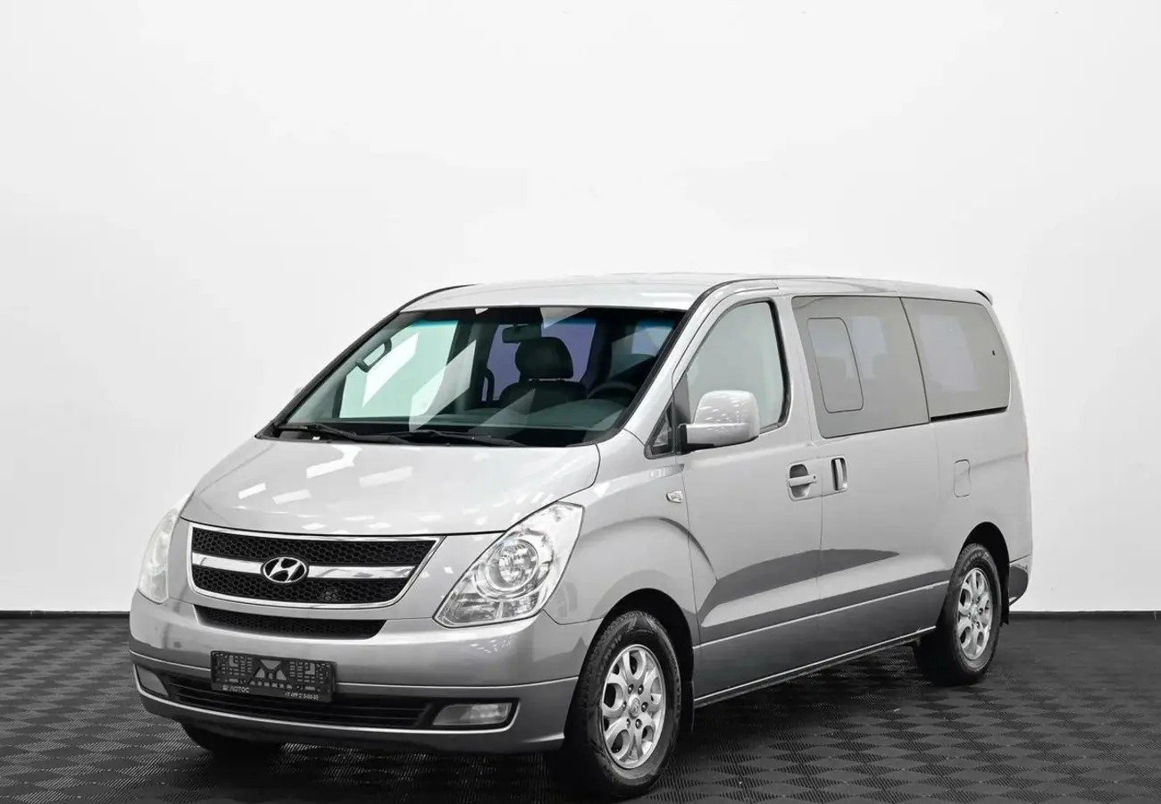 Hyundai Grand Starex
