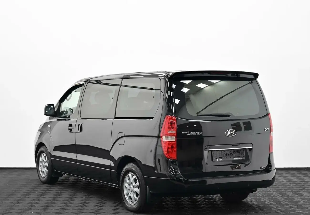 Hyundai Grand Starex