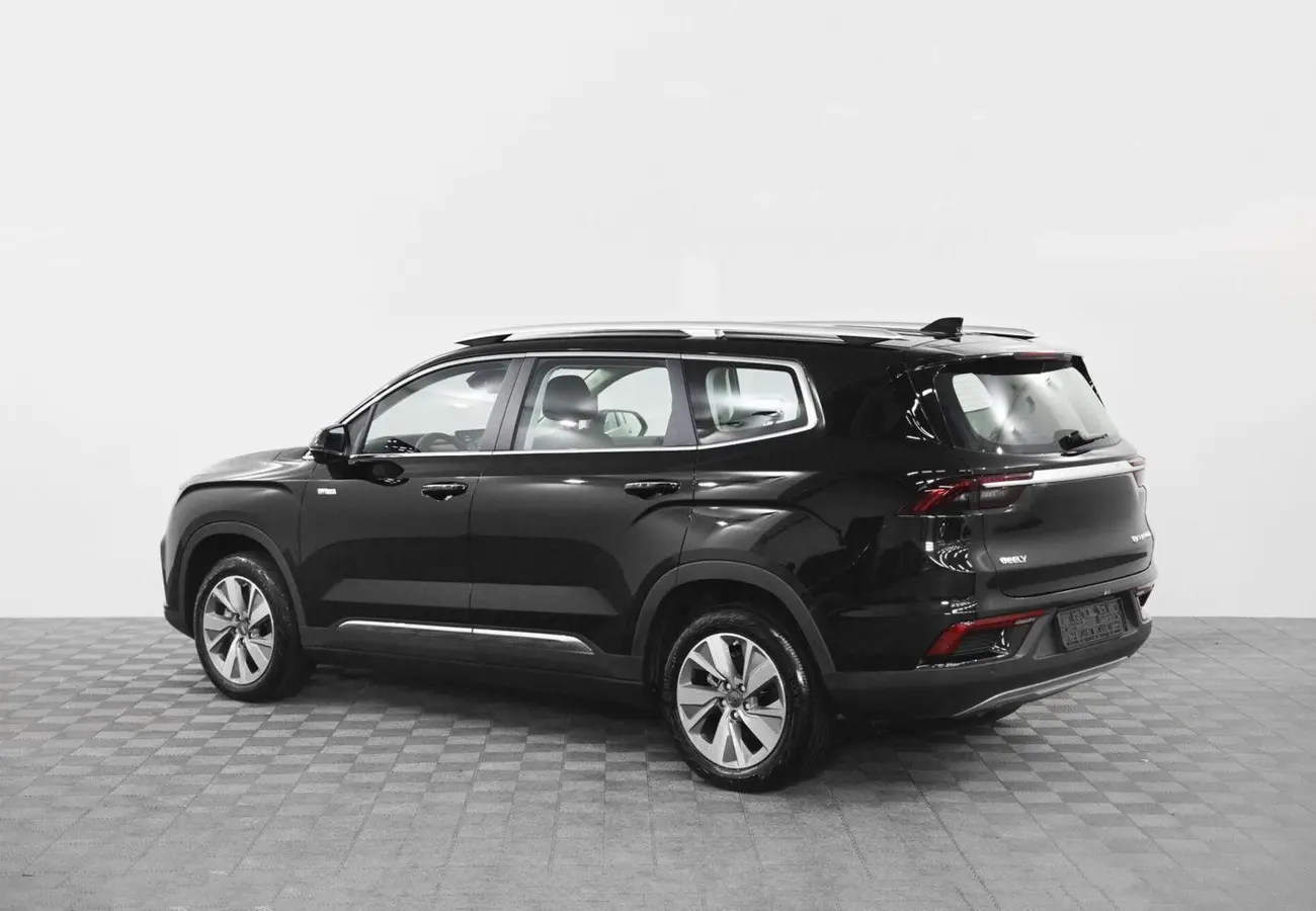 Geely Okavango