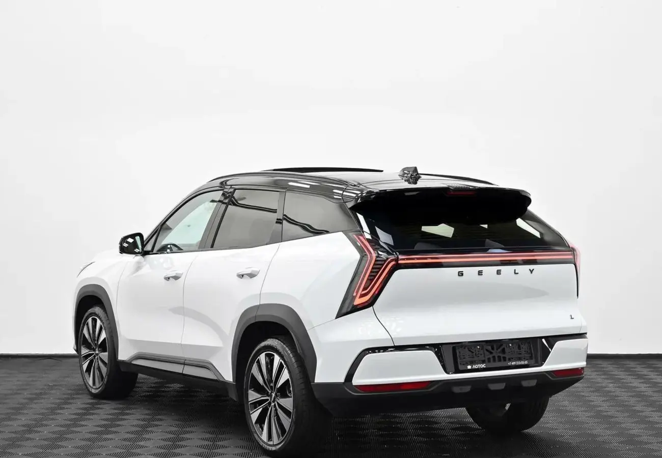 Geely Atlas